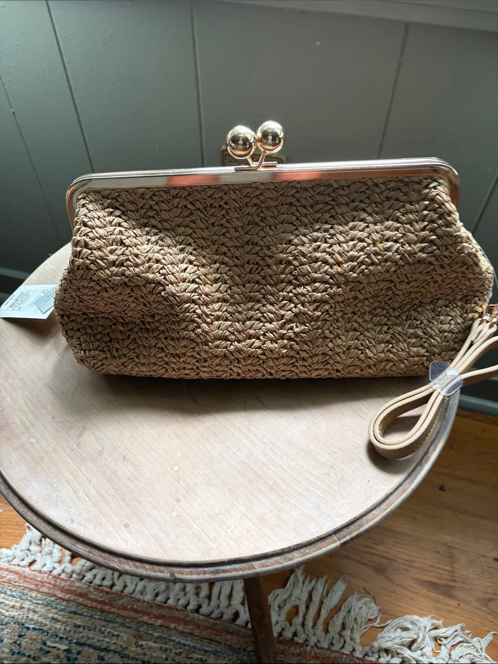 Woven Straw Clasp Clutch - Beige